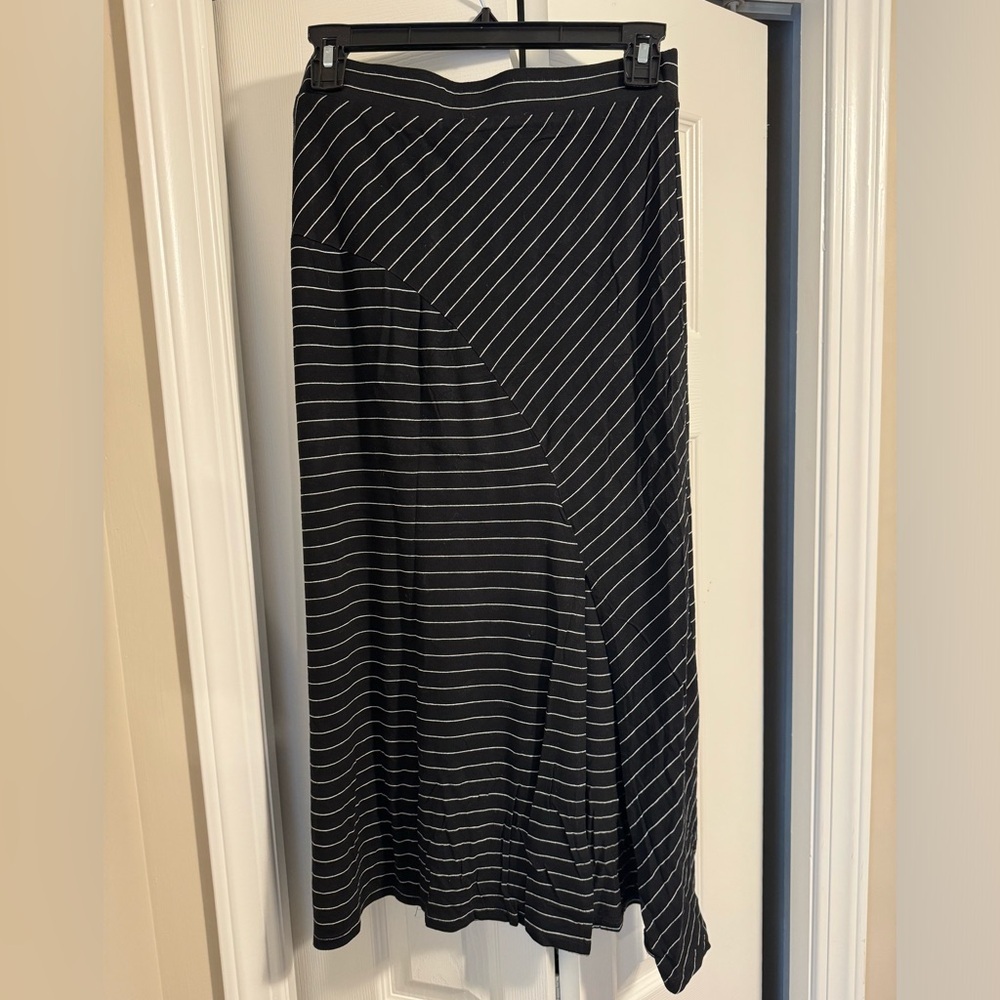 skirt knee length
